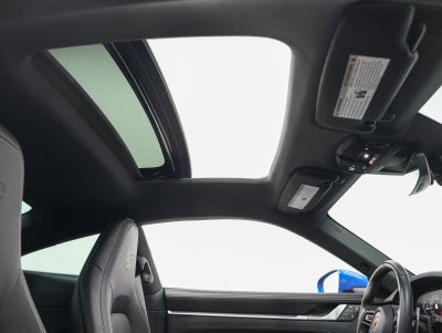 2025 Porsche 911 Carrera