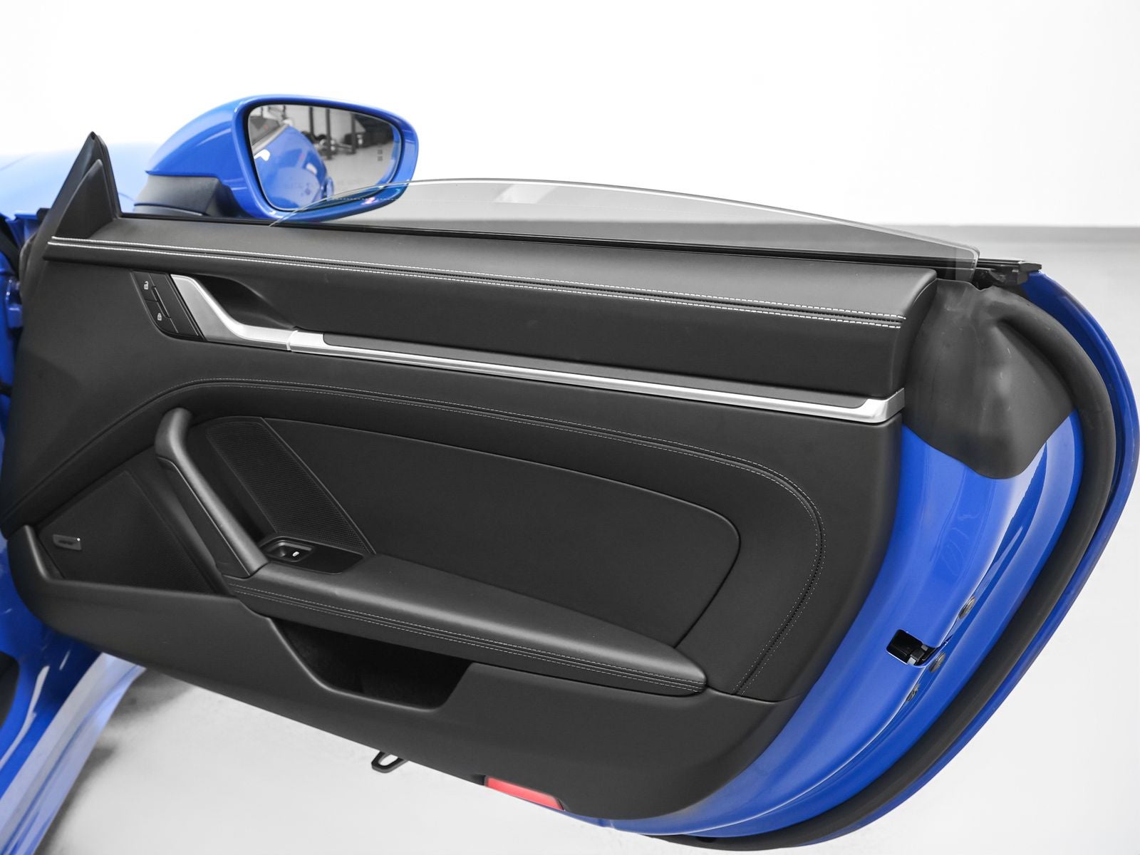 2025 Porsche 911 Carrera