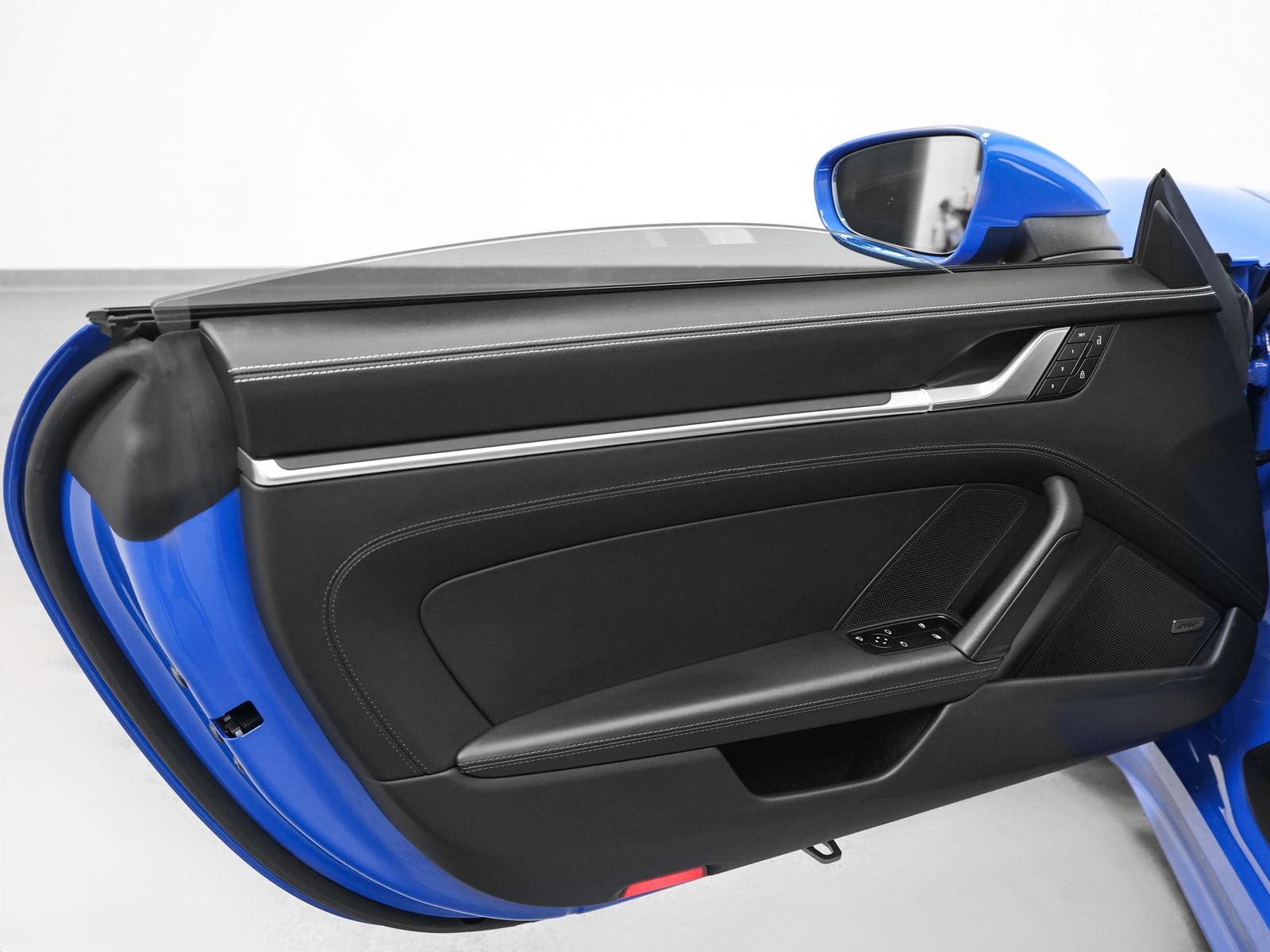 2025 Porsche 911 Carrera