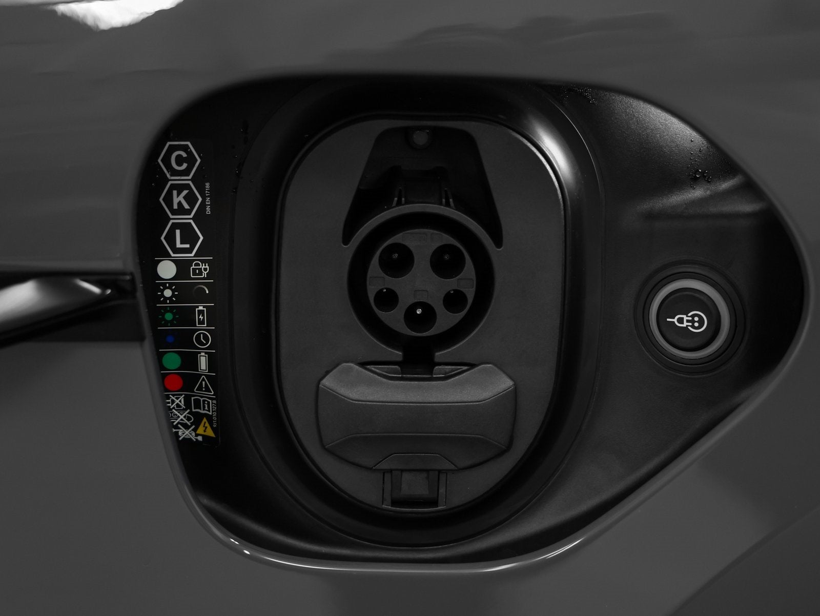 2025 Porsche Taycan Taycan 4