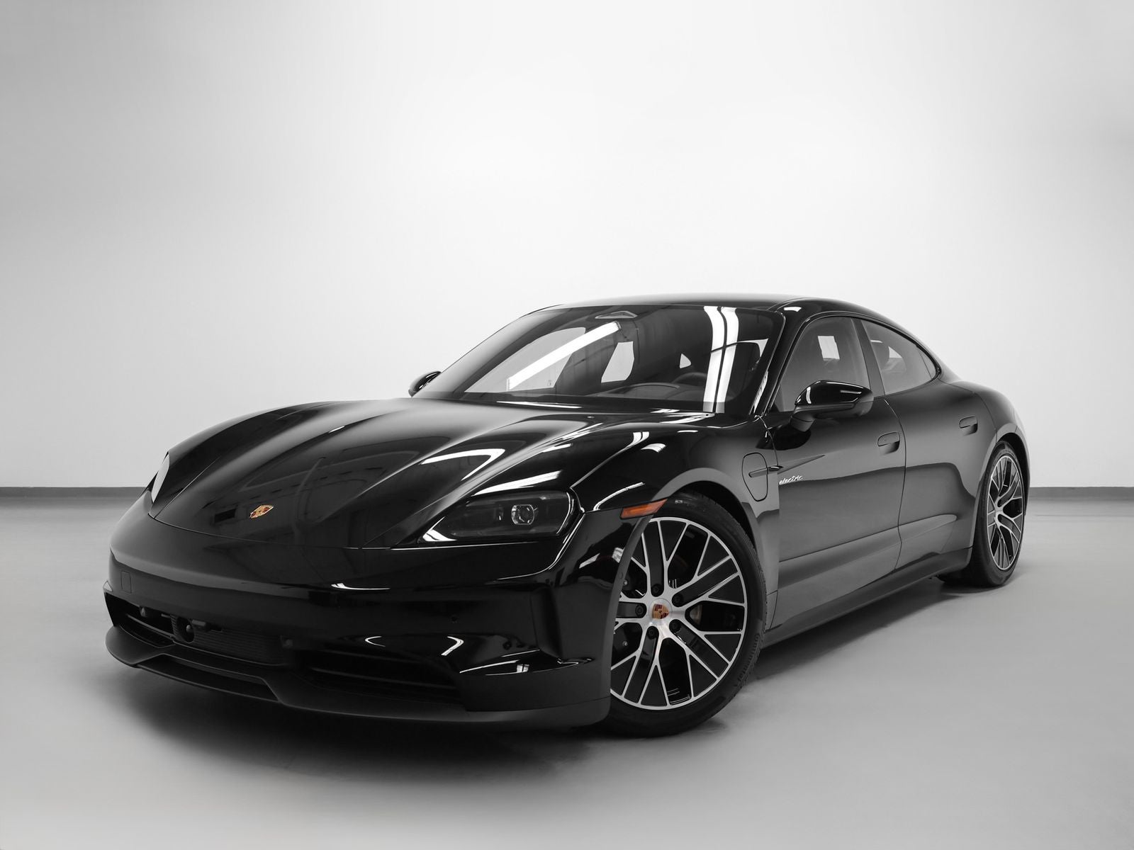 2026 Porsche Taycan 4