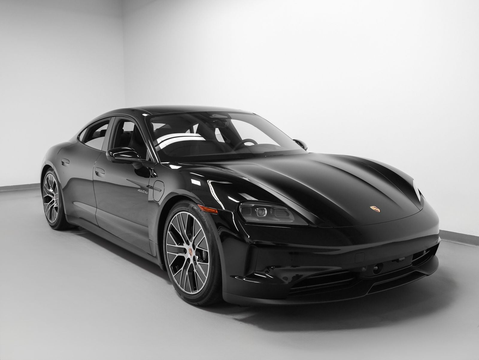 2026 Porsche Taycan 4