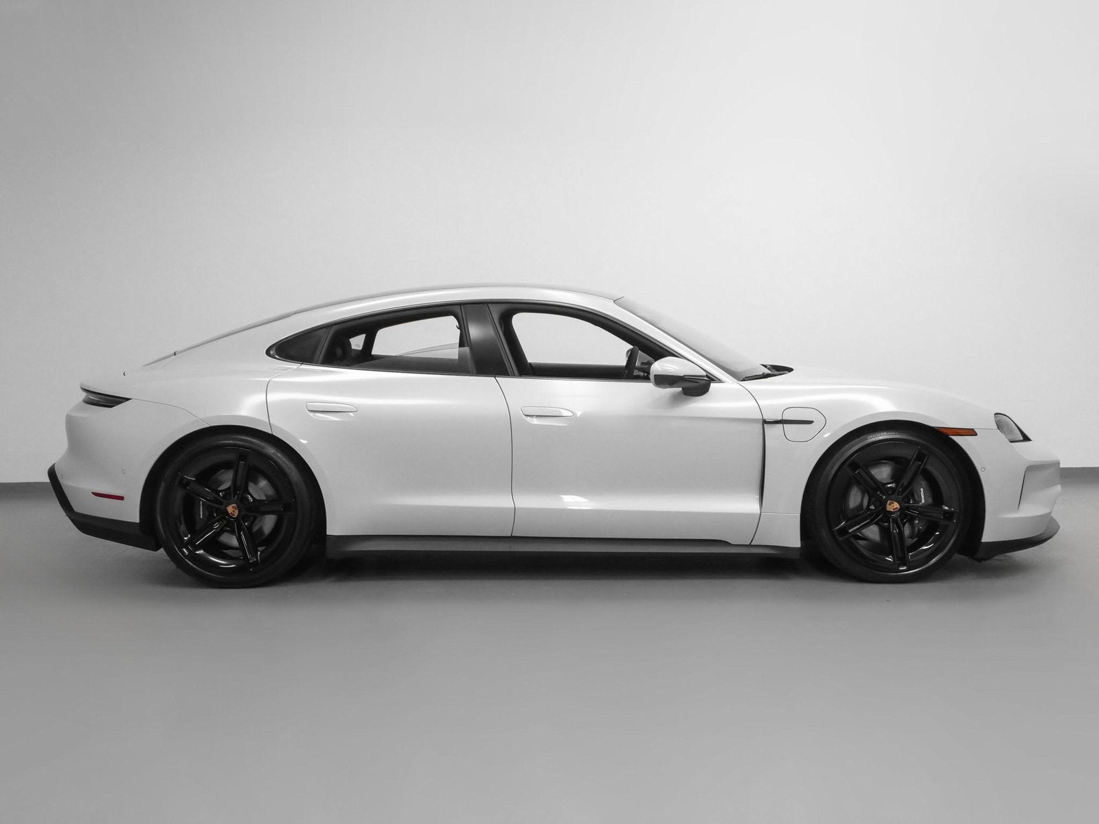 2025 Porsche Taycan Taycan