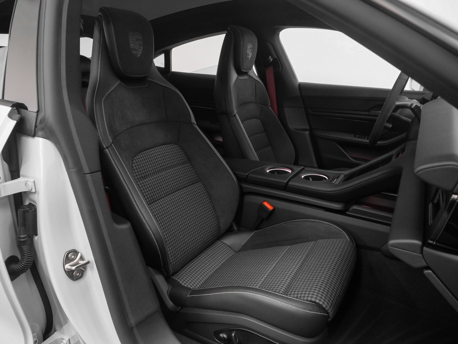 2025 Porsche Taycan Taycan