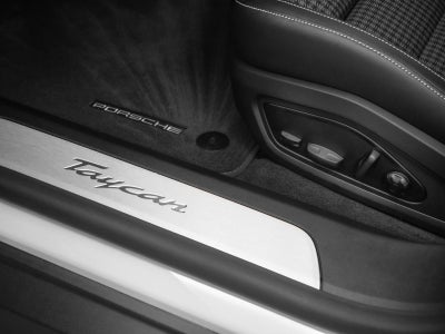 2025 Porsche Taycan Taycan