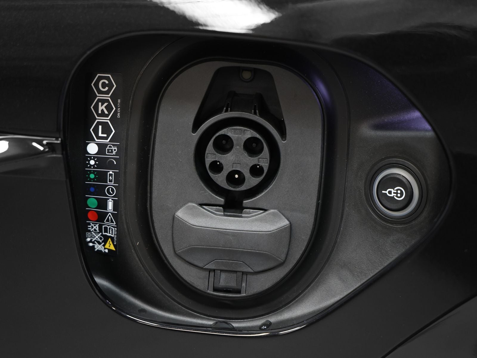 2026 Porsche Taycan Taycan 4 Black Edition