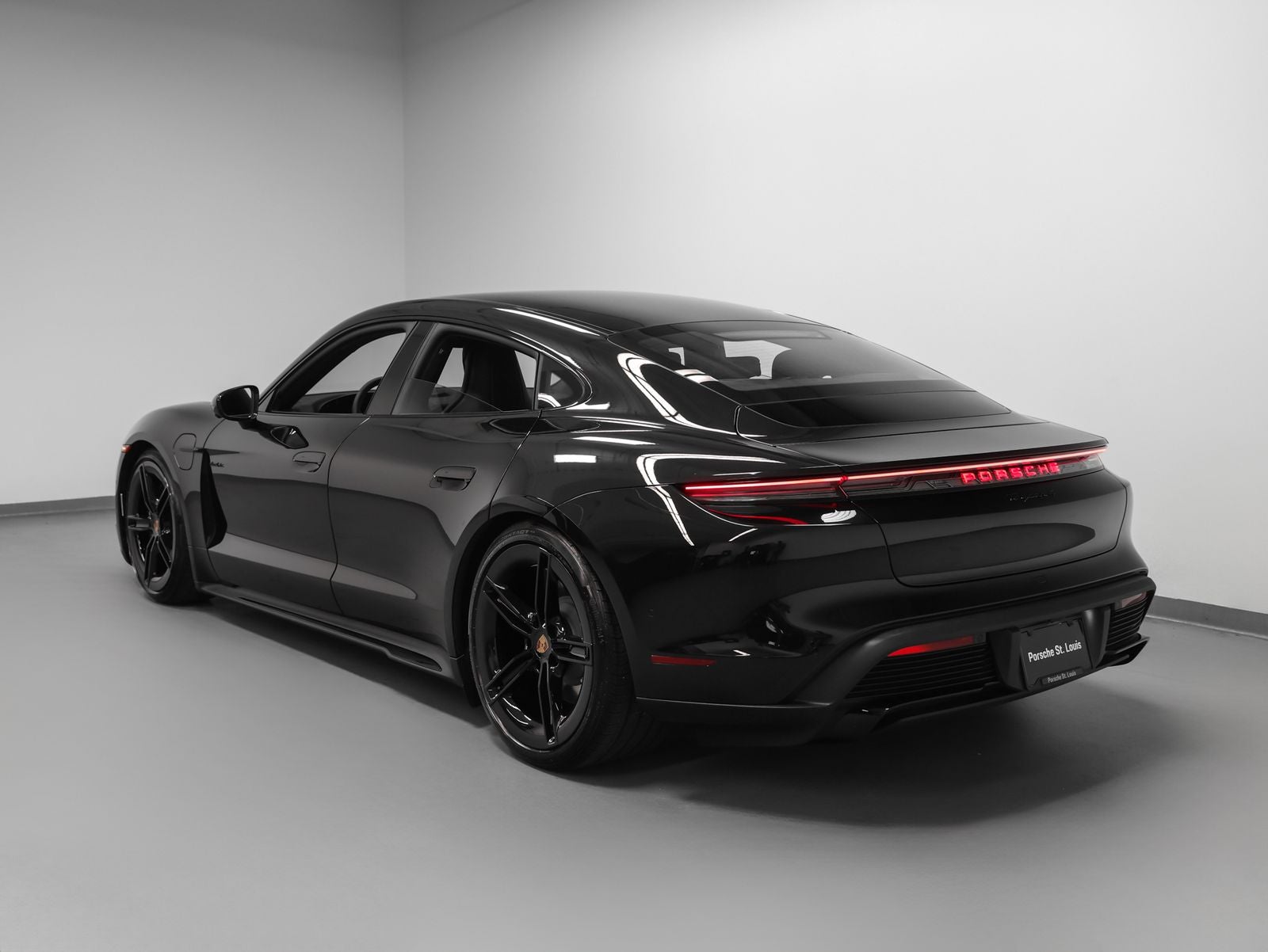 2026 Porsche Taycan Taycan 4 Black Edition