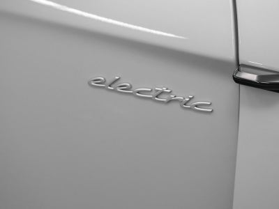 2025 Porsche Taycan Taycan