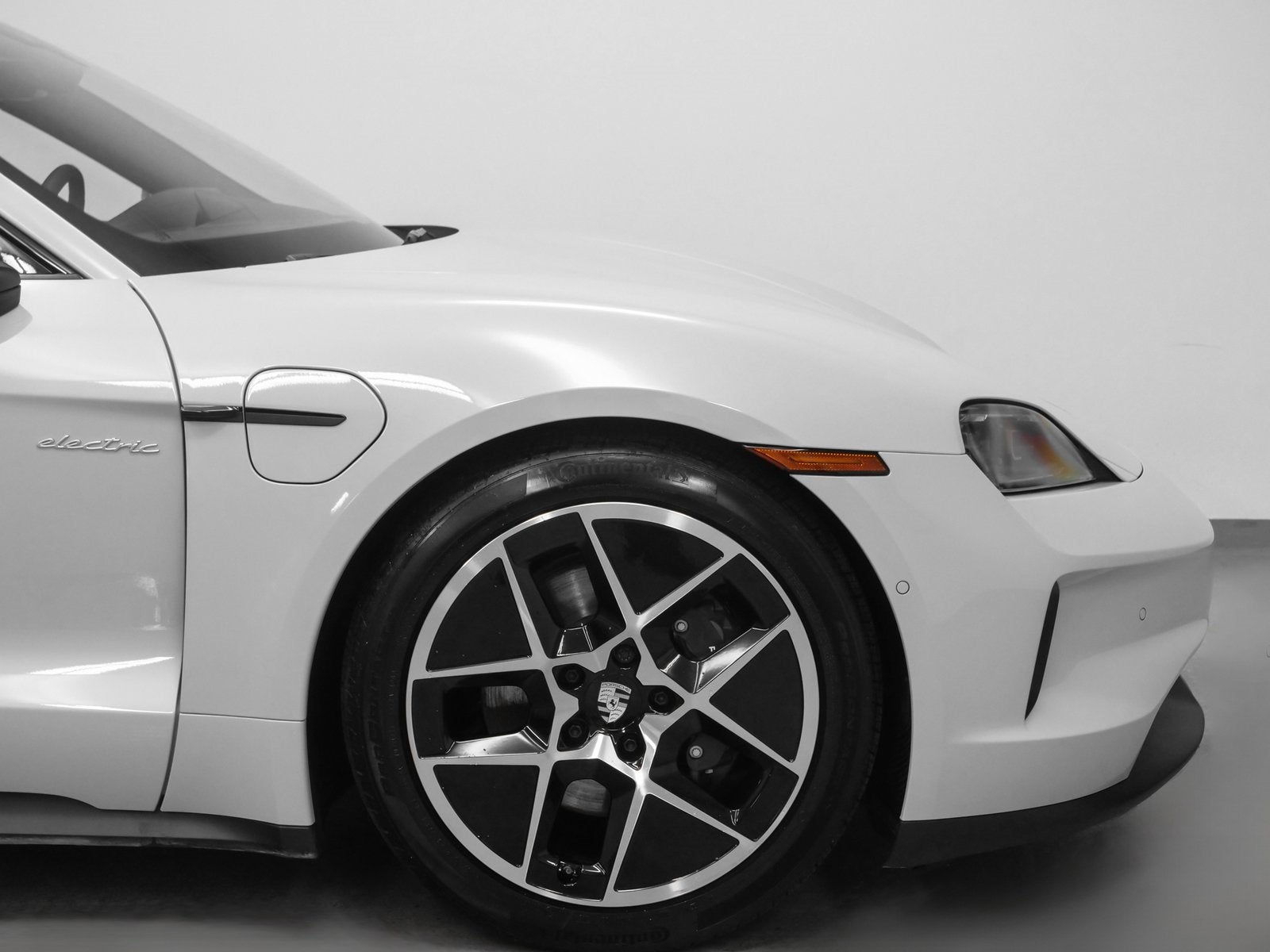 2025 Porsche Taycan Taycan