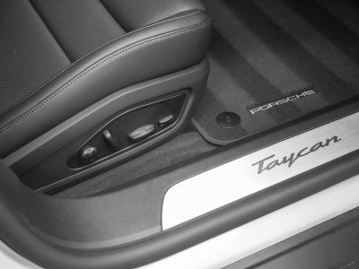 2025 Porsche Taycan Taycan