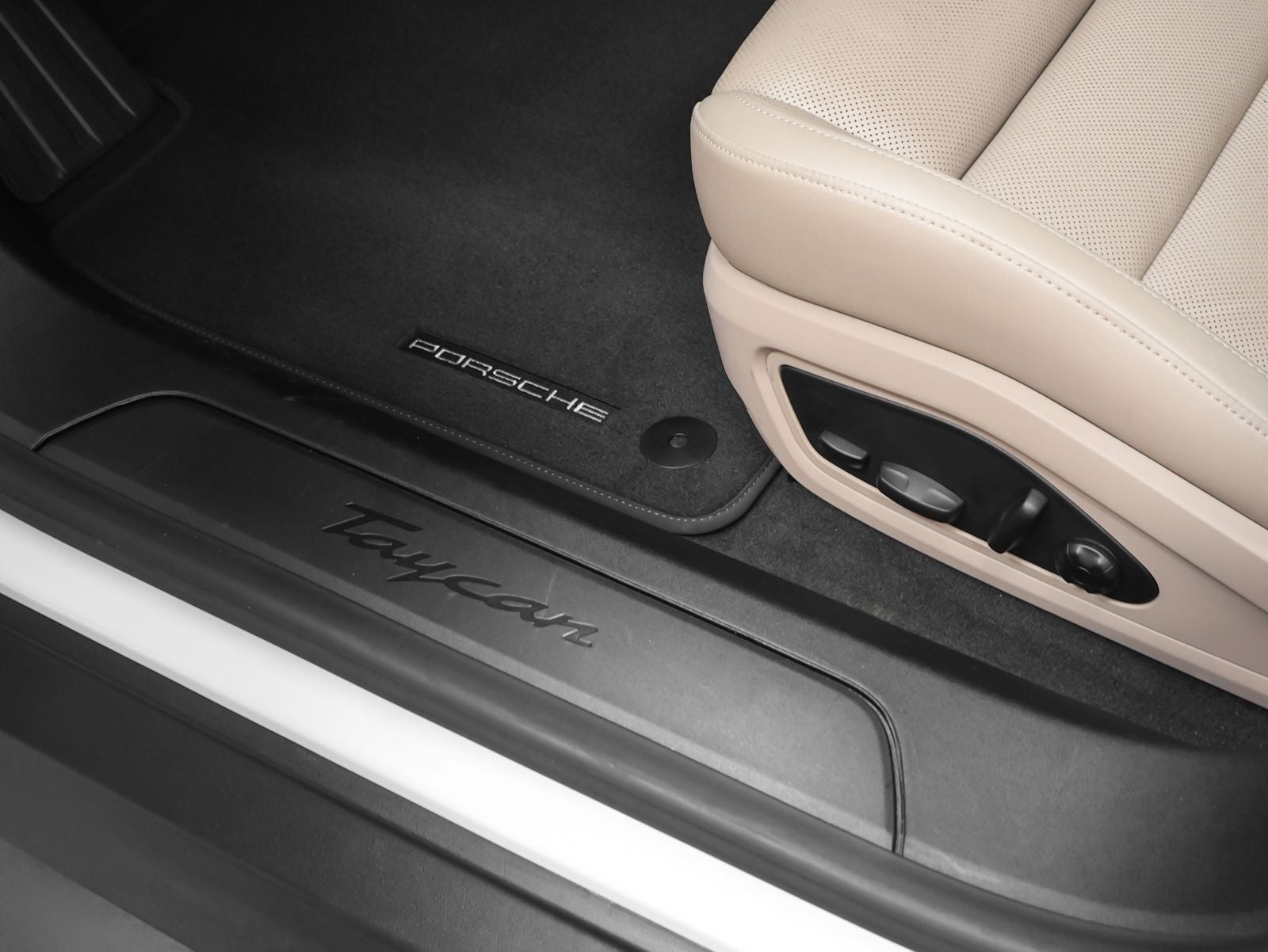 2023 Porsche Taycan Taycan