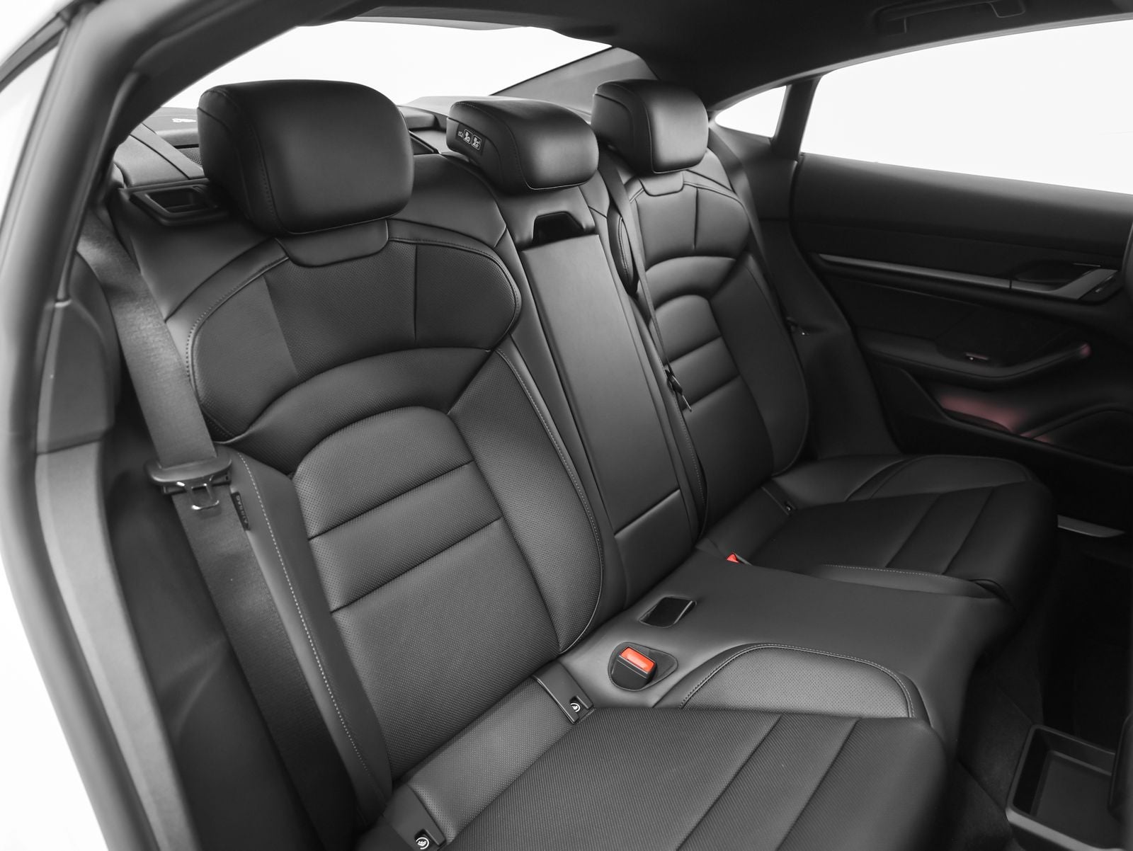 2026 Porsche Taycan 4