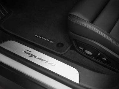 2026 Porsche Taycan 4