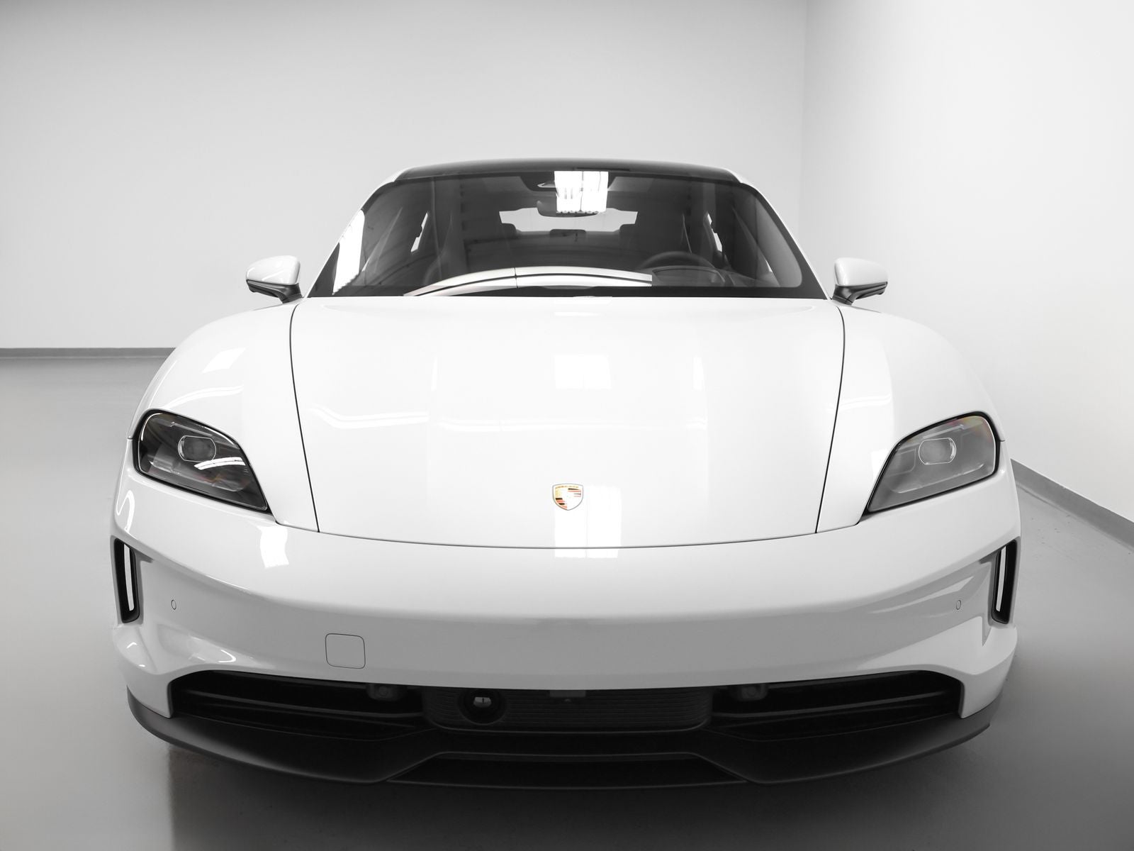 2026 Porsche Taycan 4