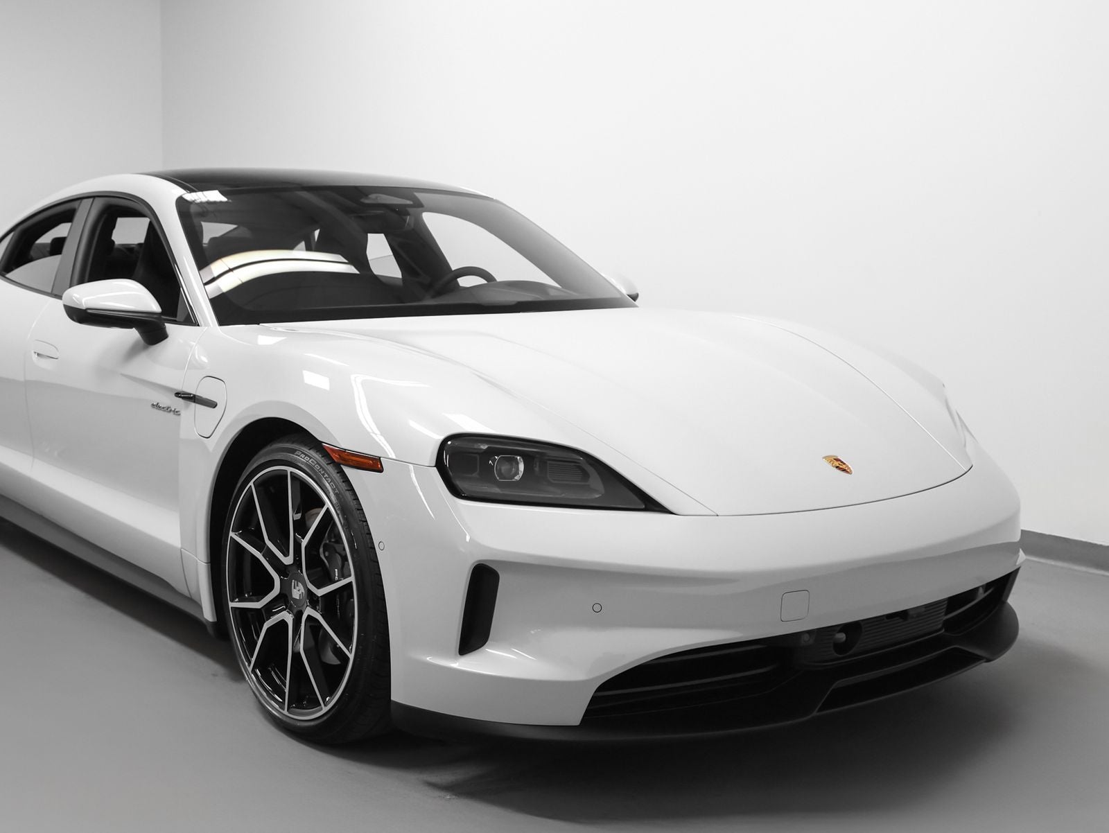 2026 Porsche Taycan 4