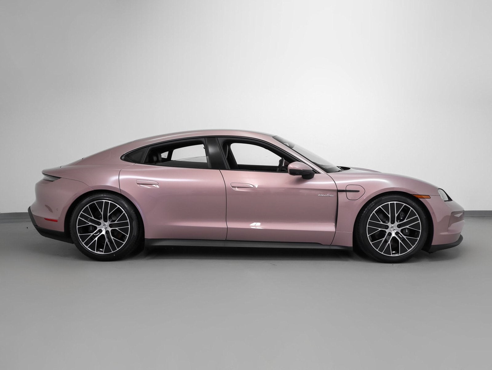 2025 Porsche Taycan Taycan 4