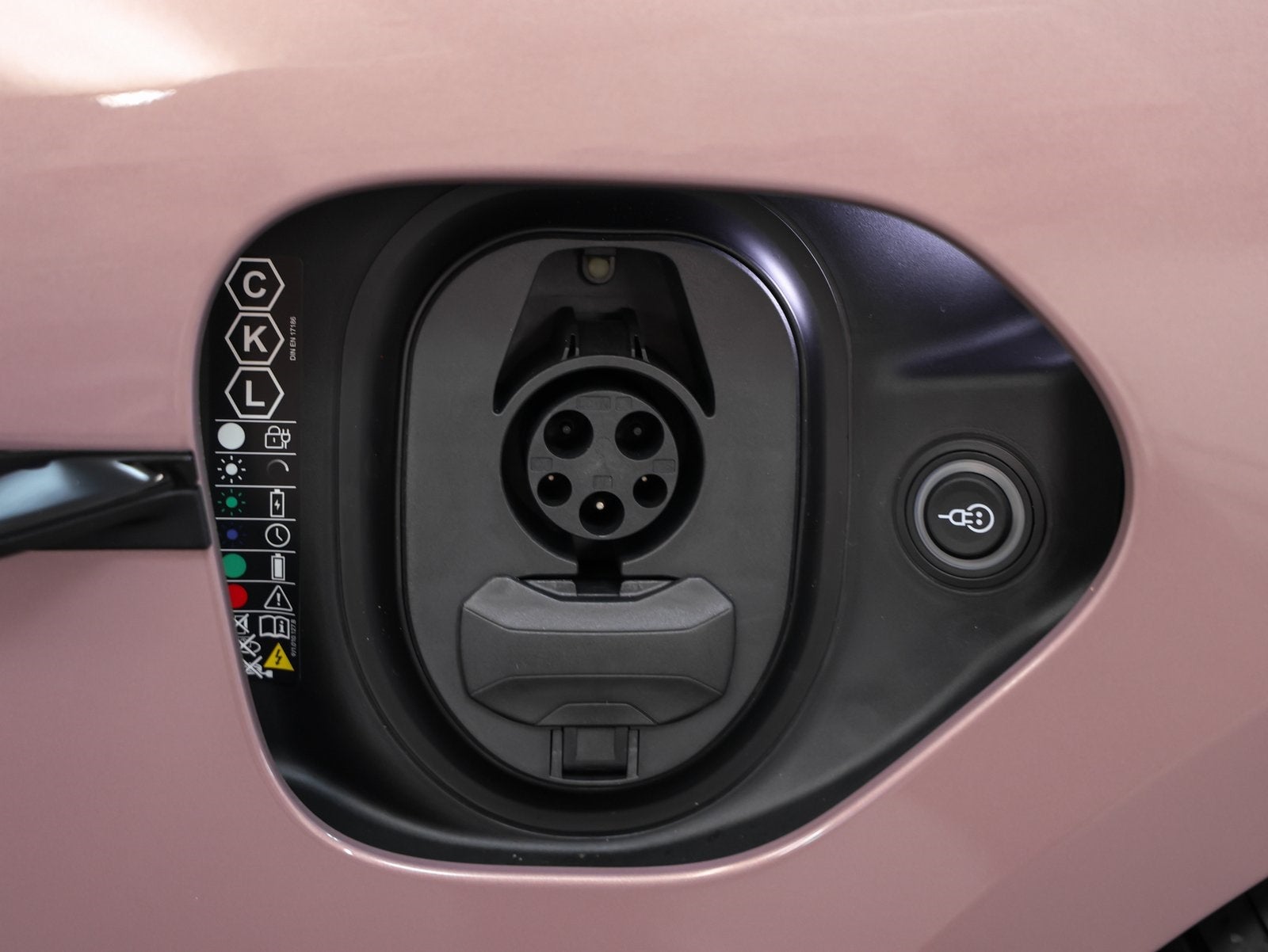 2025 Porsche Taycan Taycan 4