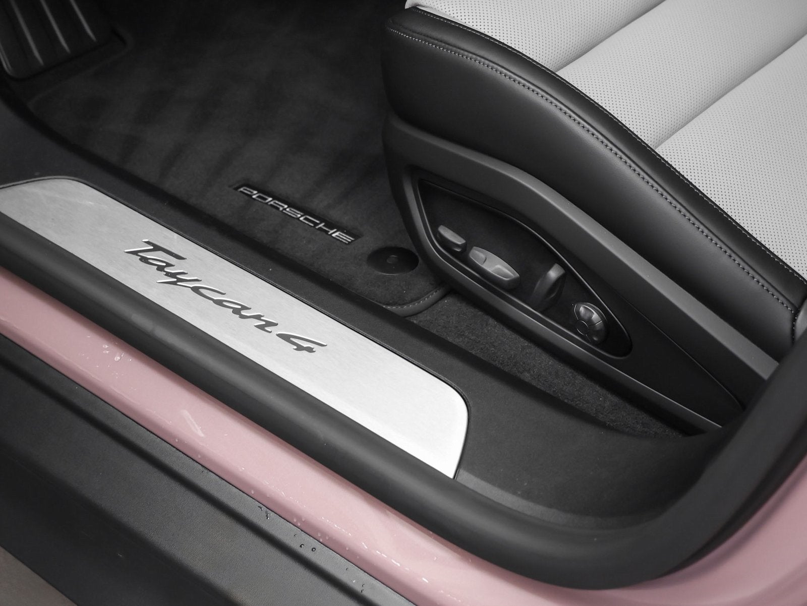 2025 Porsche Taycan Taycan 4