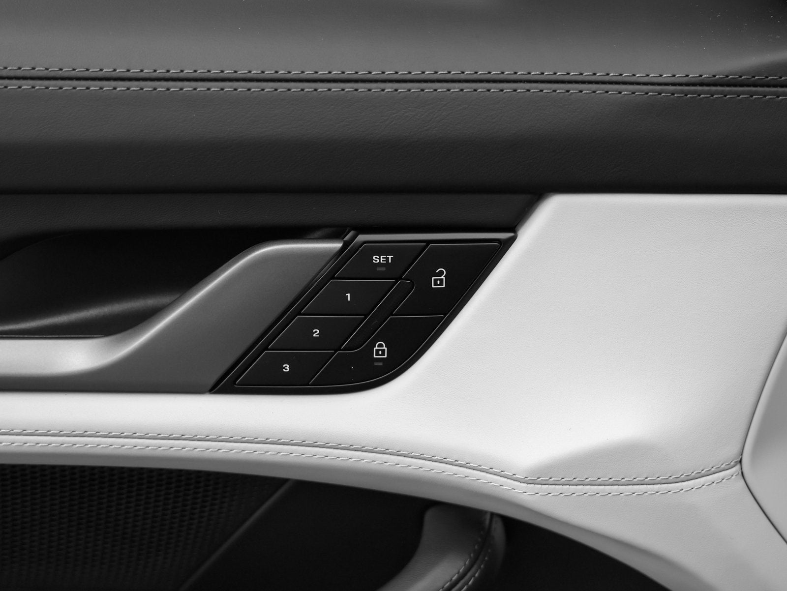 2025 Porsche Taycan Taycan 4