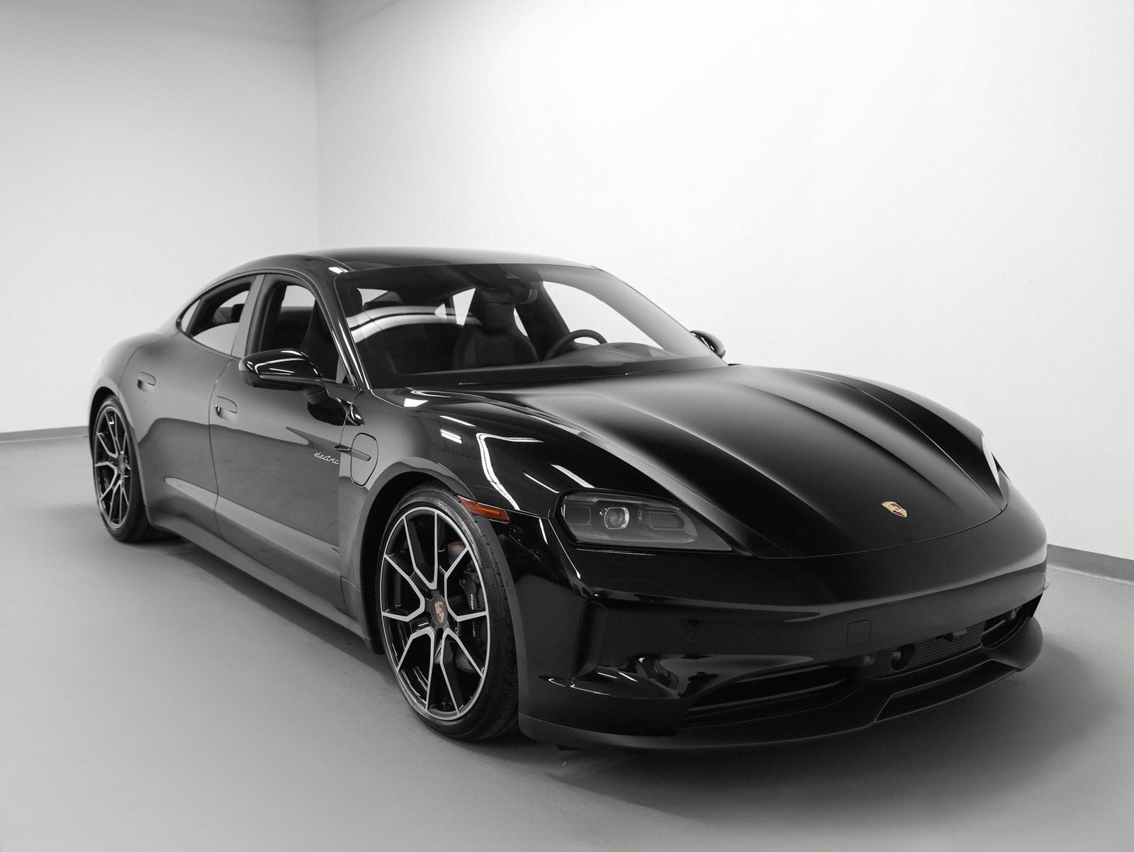 2025 Porsche Taycan Taycan 4