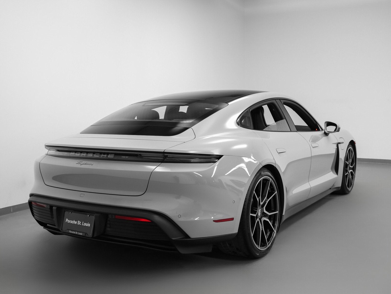 2025 Porsche Taycan Taycan