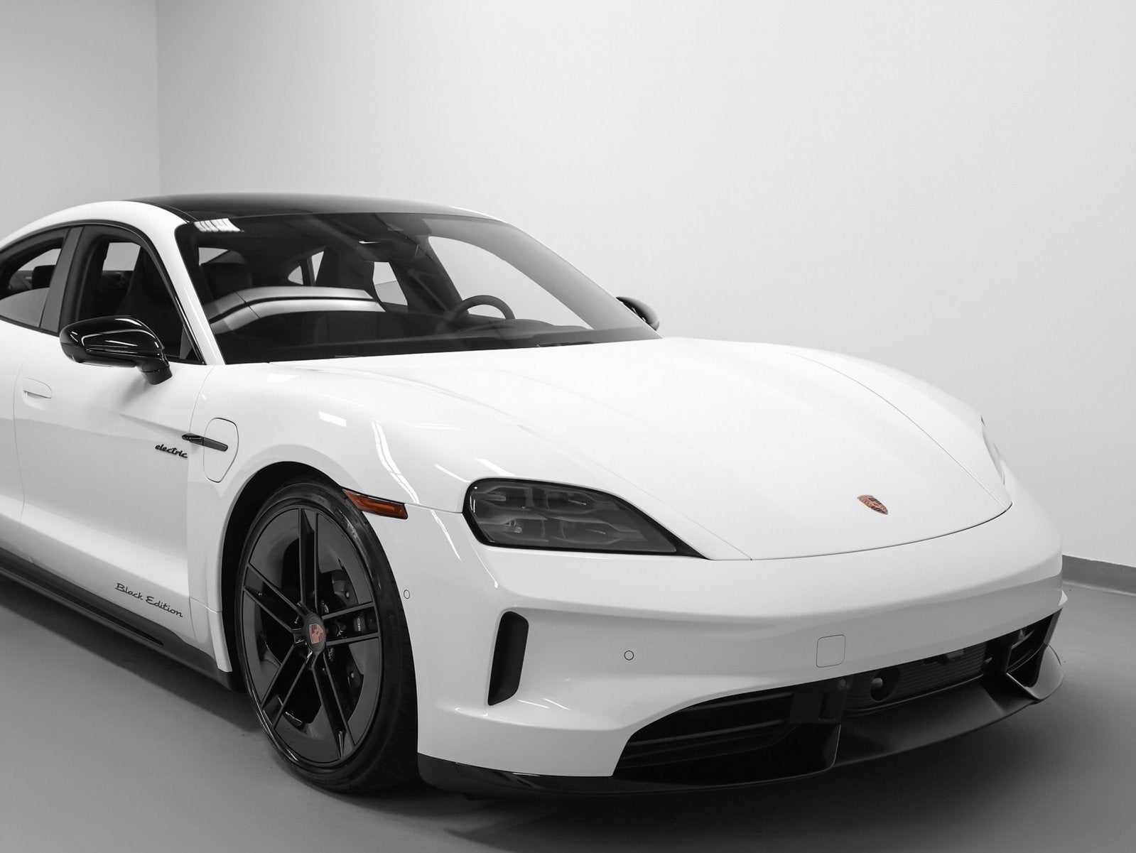 2026 Porsche Taycan Taycan 4 Black Edition