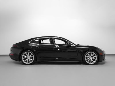 2026 Porsche Panamera Panamera 4