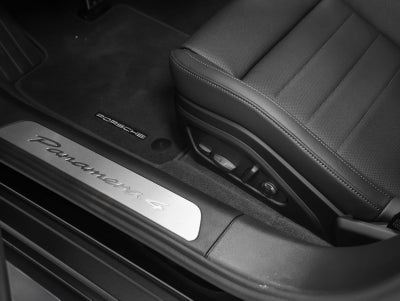 2026 Porsche Panamera Panamera 4