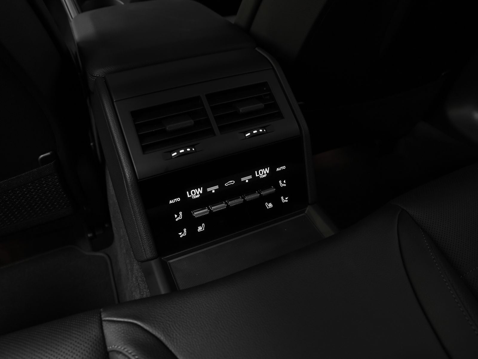 2026 Porsche Panamera Panamera 4