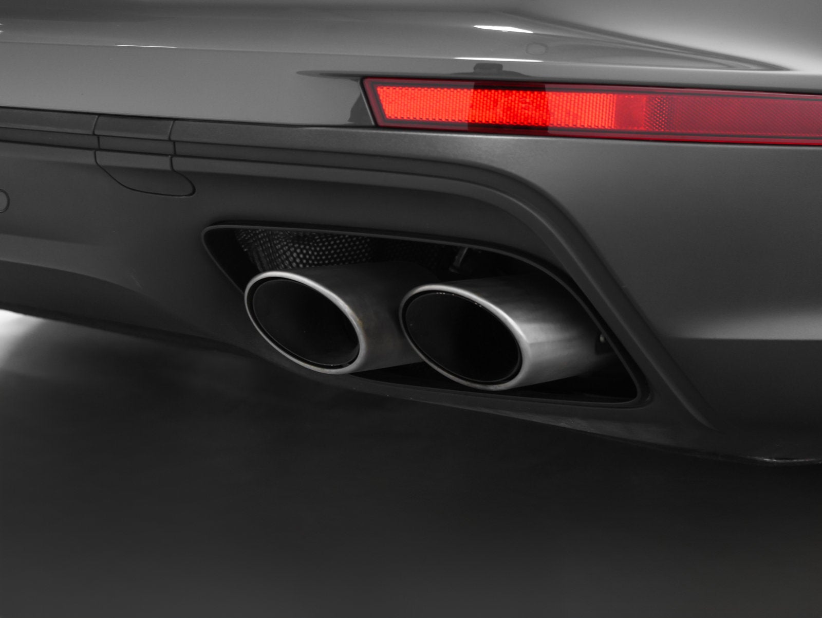 2025 Porsche Panamera 4