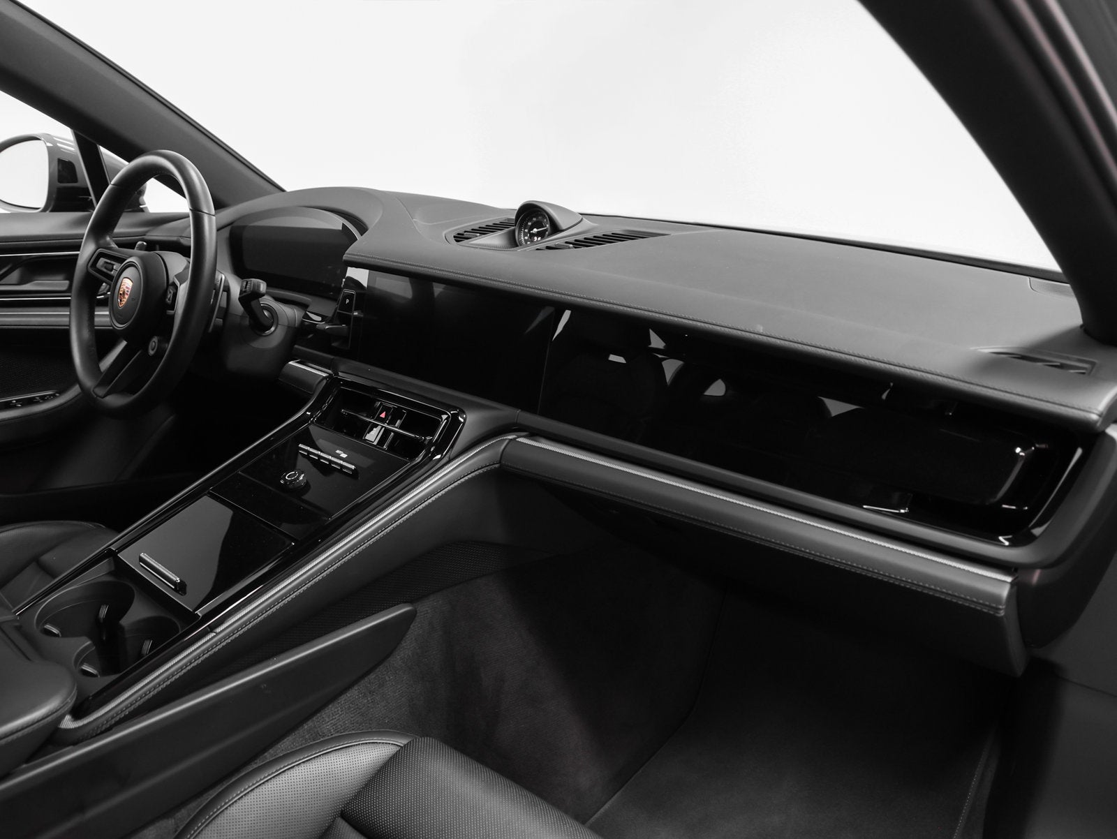 2025 Porsche Panamera 4