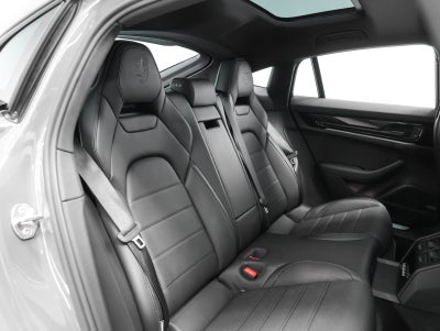 2025 Porsche Panamera 4