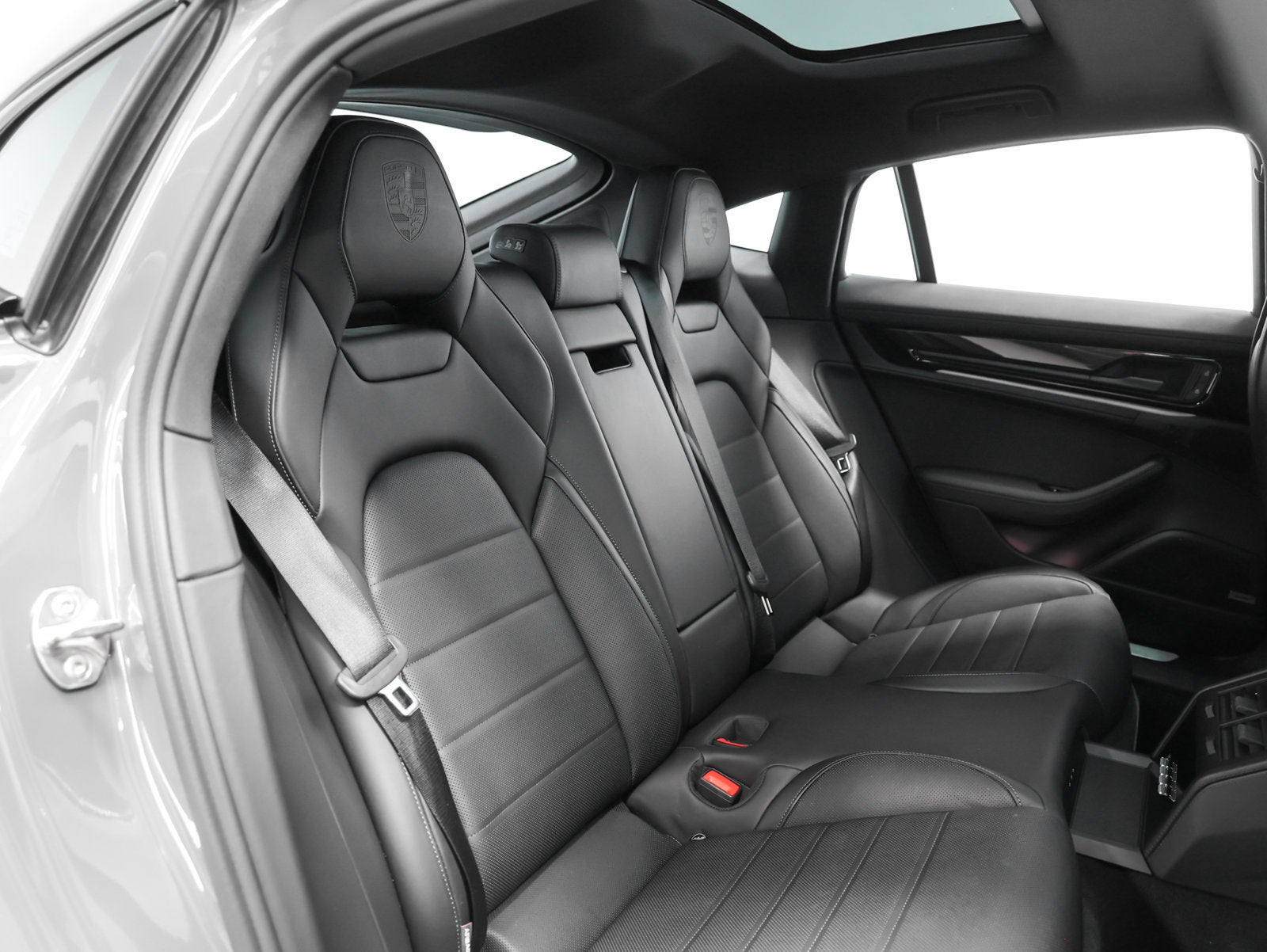 2025 Porsche Panamera 4