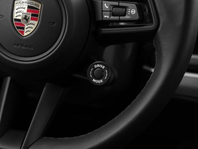2025 Porsche Panamera 4