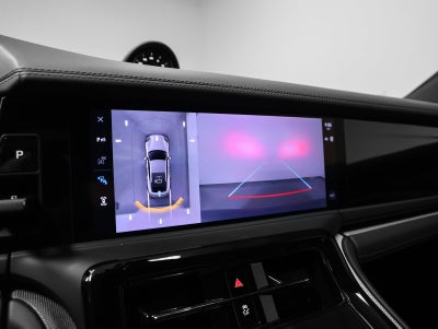 2025 Porsche Panamera 4