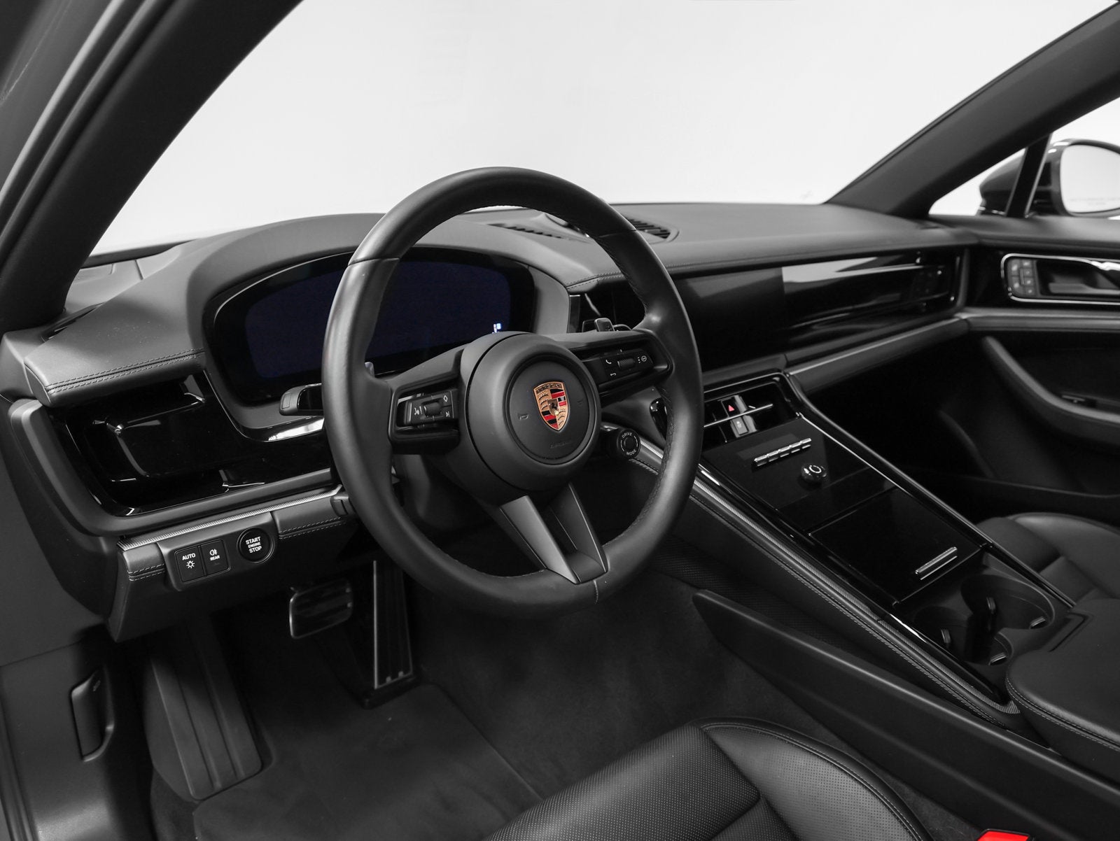 2025 Porsche Panamera 4