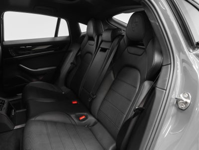 2025 Porsche Panamera 4