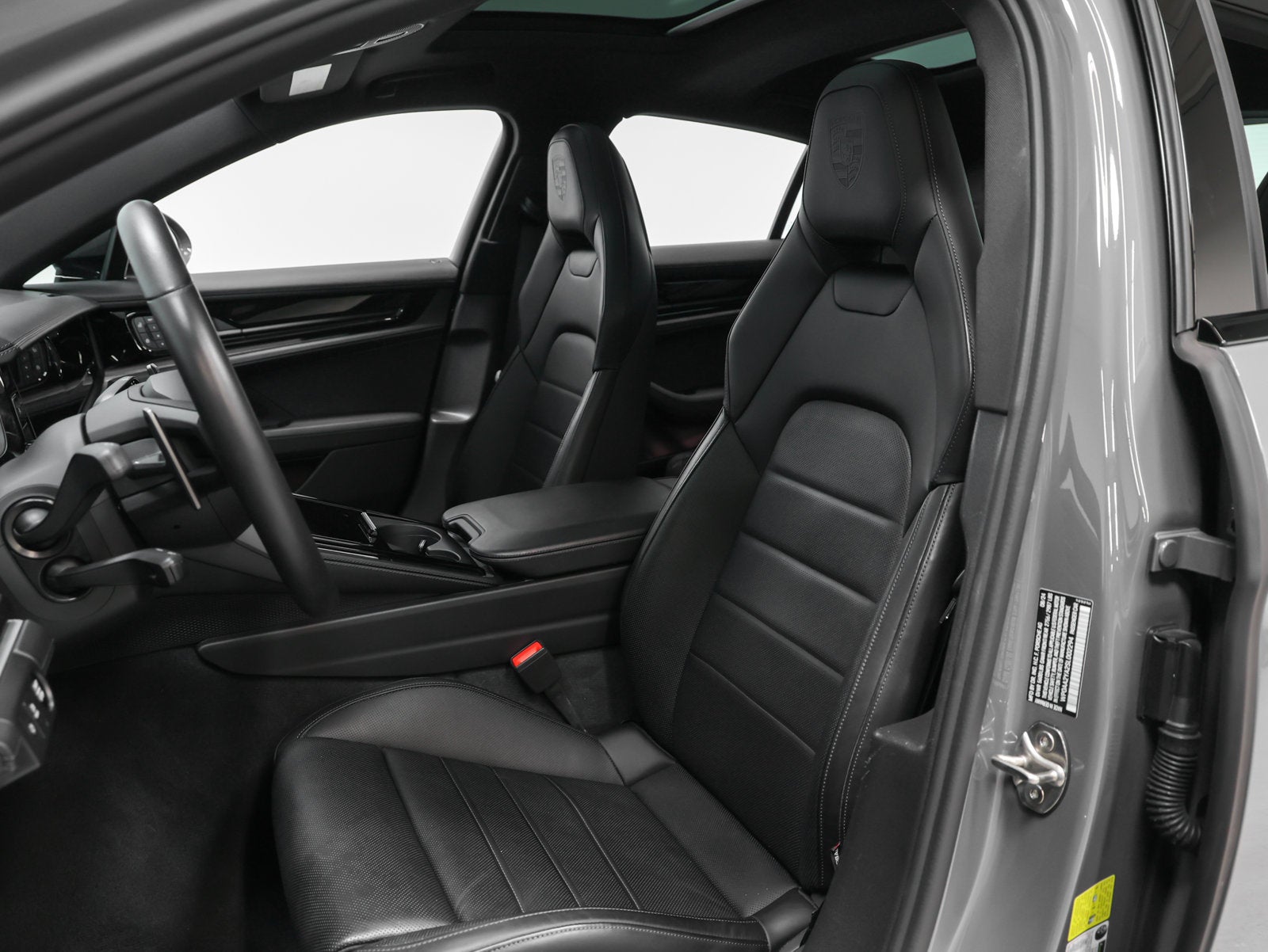 2025 Porsche Panamera 4