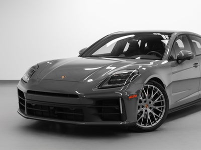 2025 Porsche Panamera 4