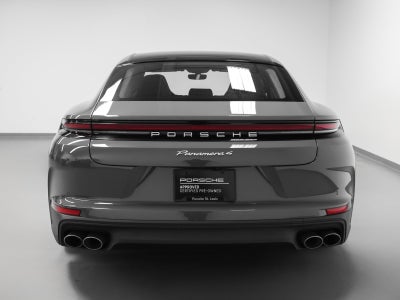 2025 Porsche Panamera 4