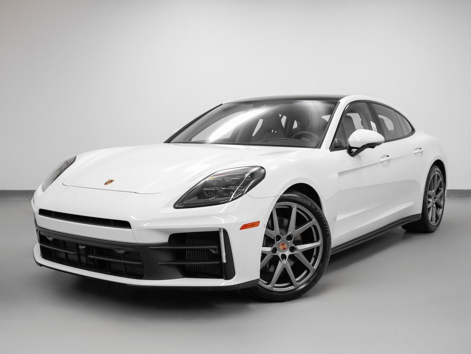 2025 Porsche Panamera 4