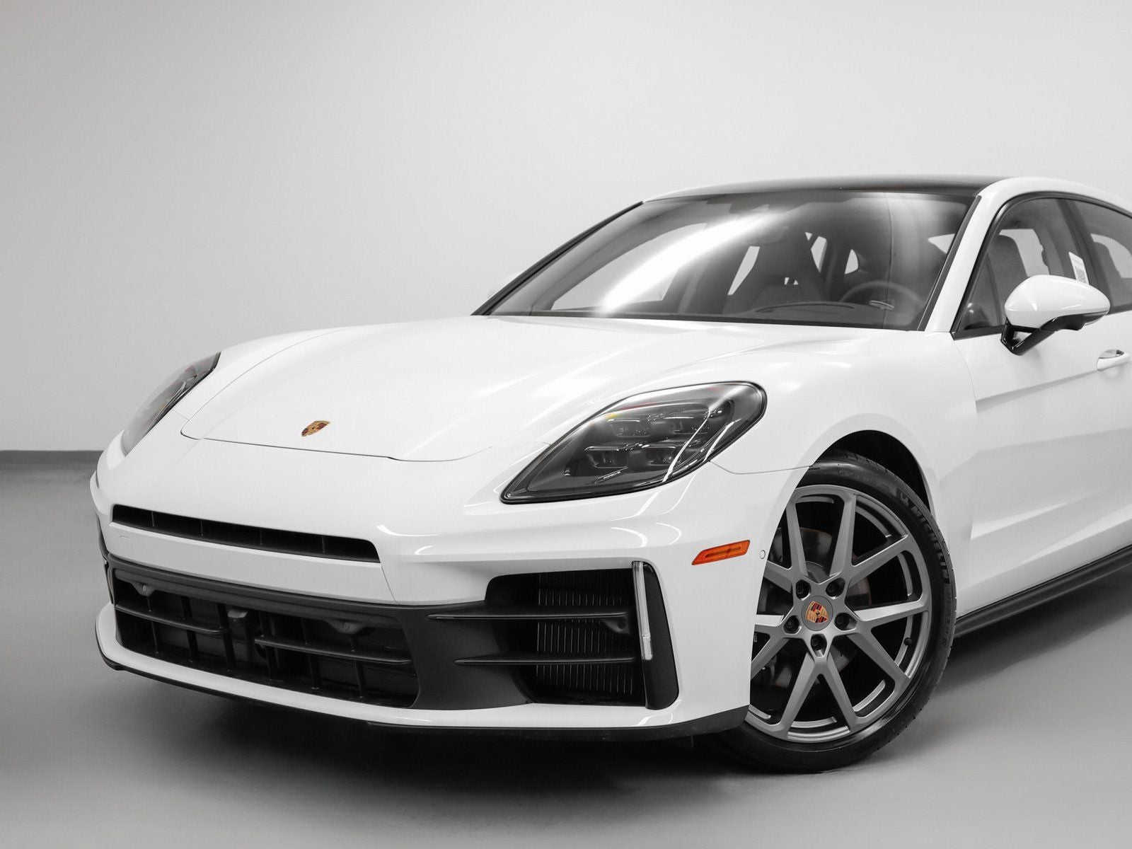 2025 Porsche Panamera 4