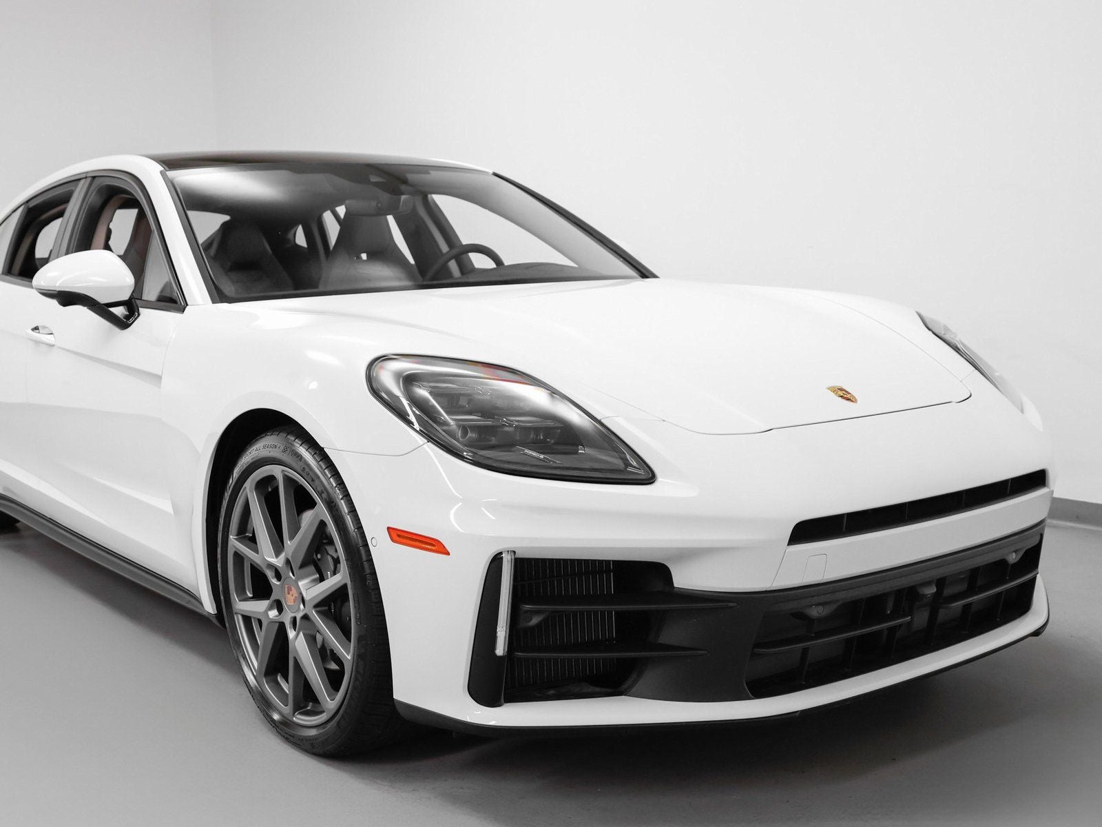 2025 Porsche Panamera 4