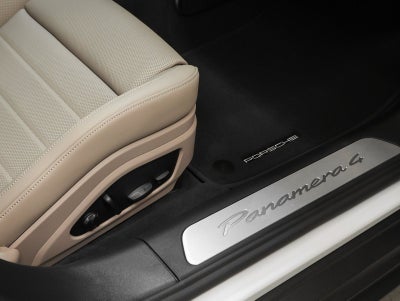 2026 Porsche Panamera Panamera 4