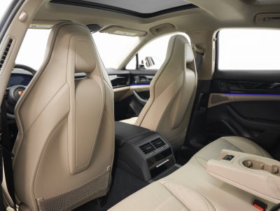 2026 Porsche Panamera Panamera 4