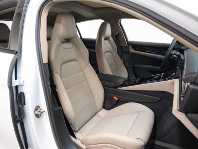 2025 Porsche Panamera Panamera 4