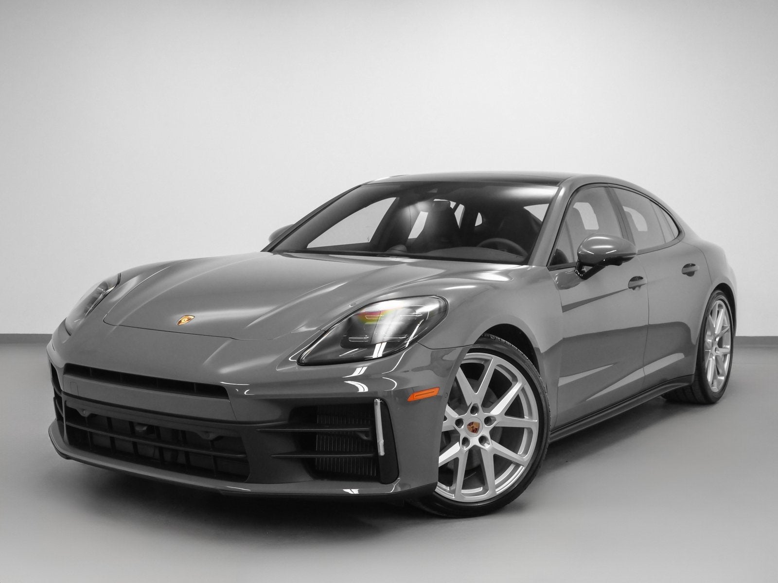 2025 Porsche Panamera 4