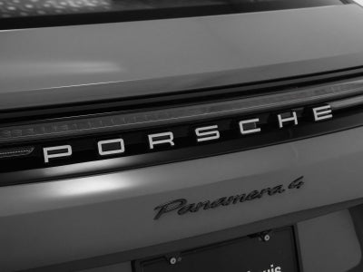 2025 Porsche Panamera 4