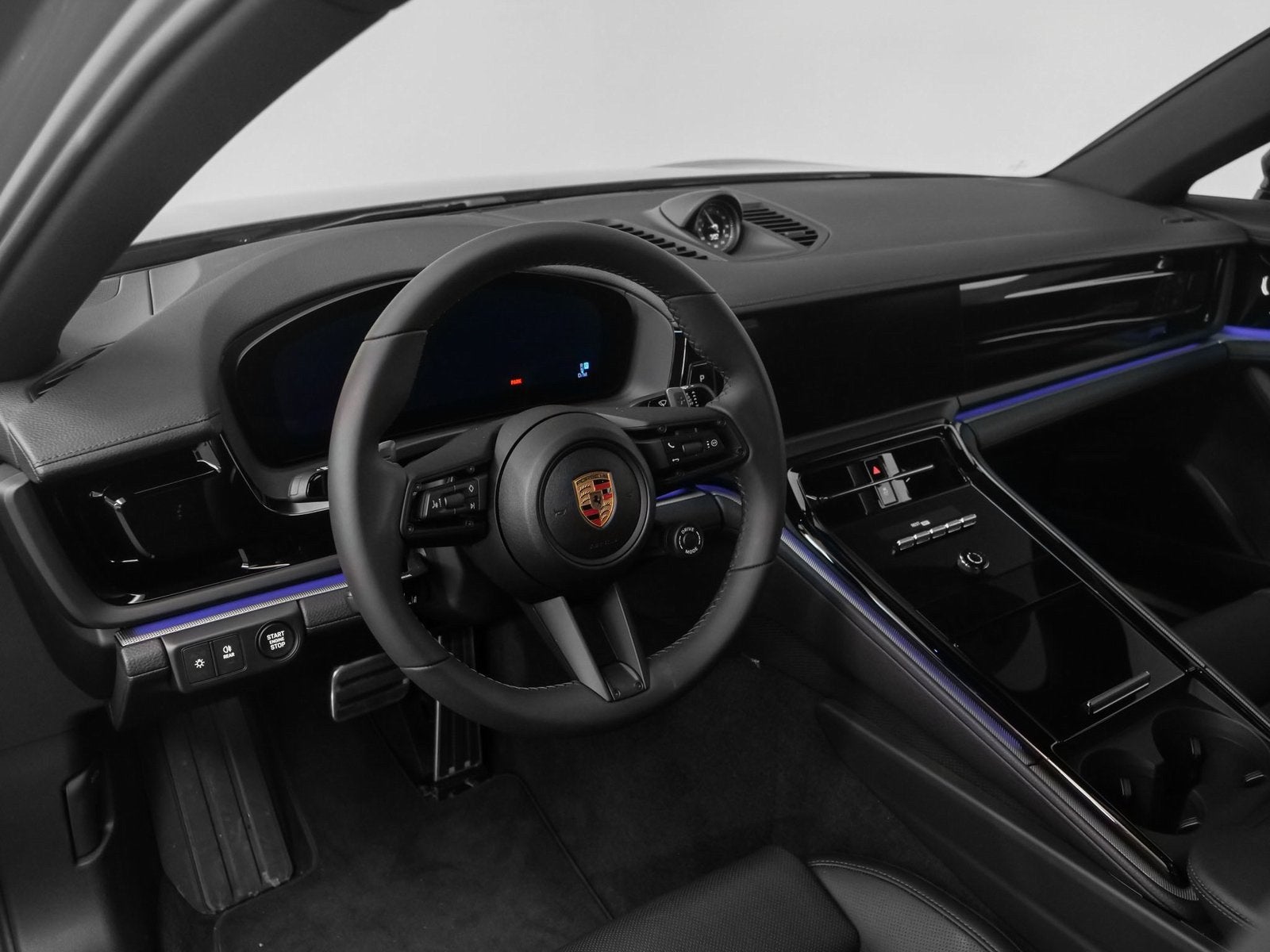 2025 Porsche Panamera 4