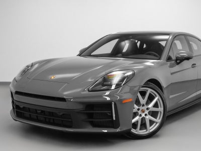 2025 Porsche Panamera 4